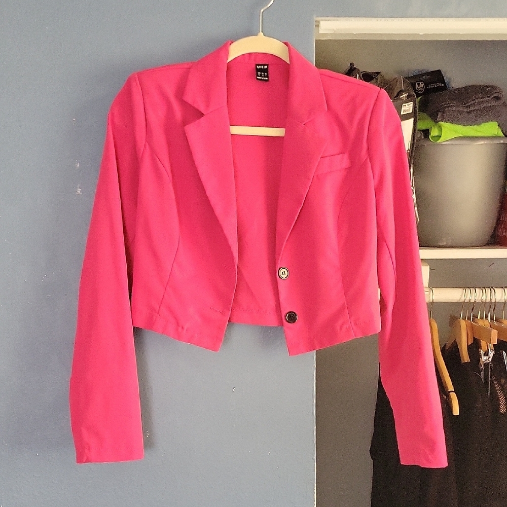 SHEIN Pink Cropped Blazer Modern Minimalist Style